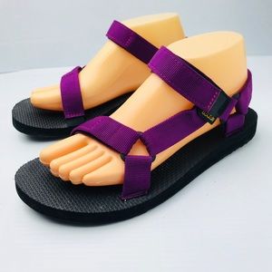 Purple teva storm 8 sports sandals